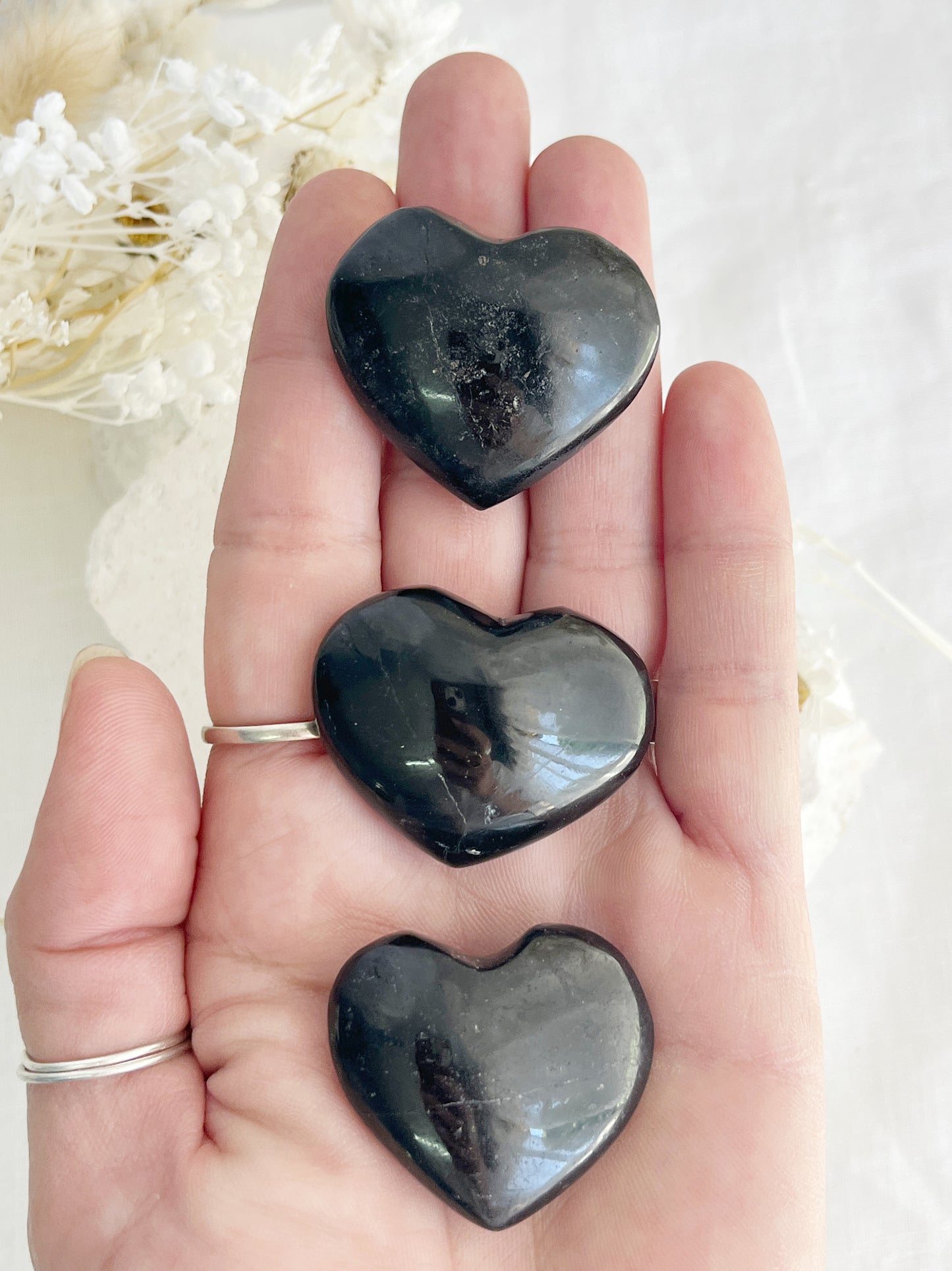 BLACK TOURMALINE MINI HEART || 30950 INTUITIVELY CHOSEN