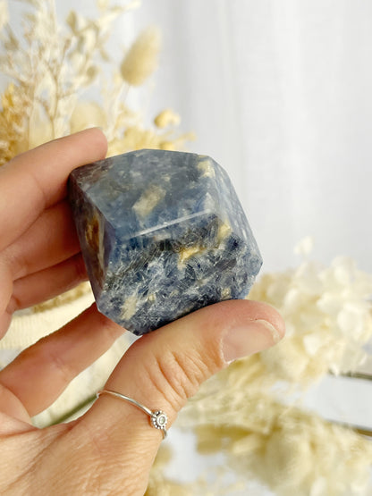 BLUE KYANITE FREEFORM | 101944
