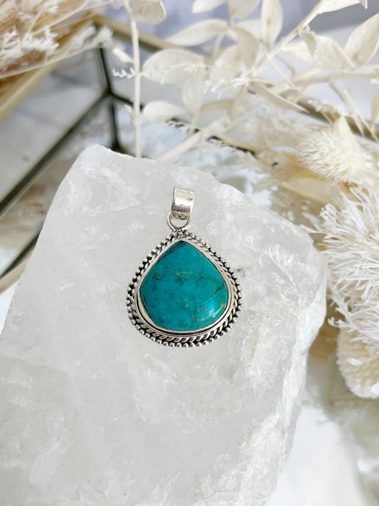 TURQUOISE PENDANT STERLING SILVER STONED AND SAGED AUSTRALIA