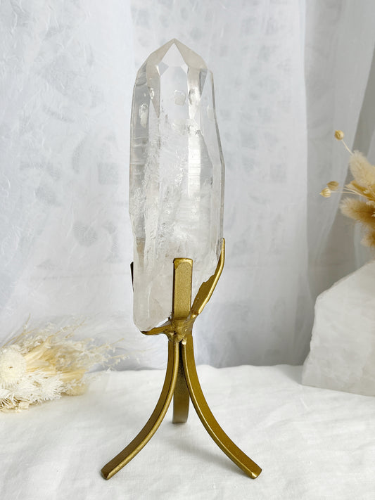 LEMURIAN QUARTZ POINT ON STAND || 30673