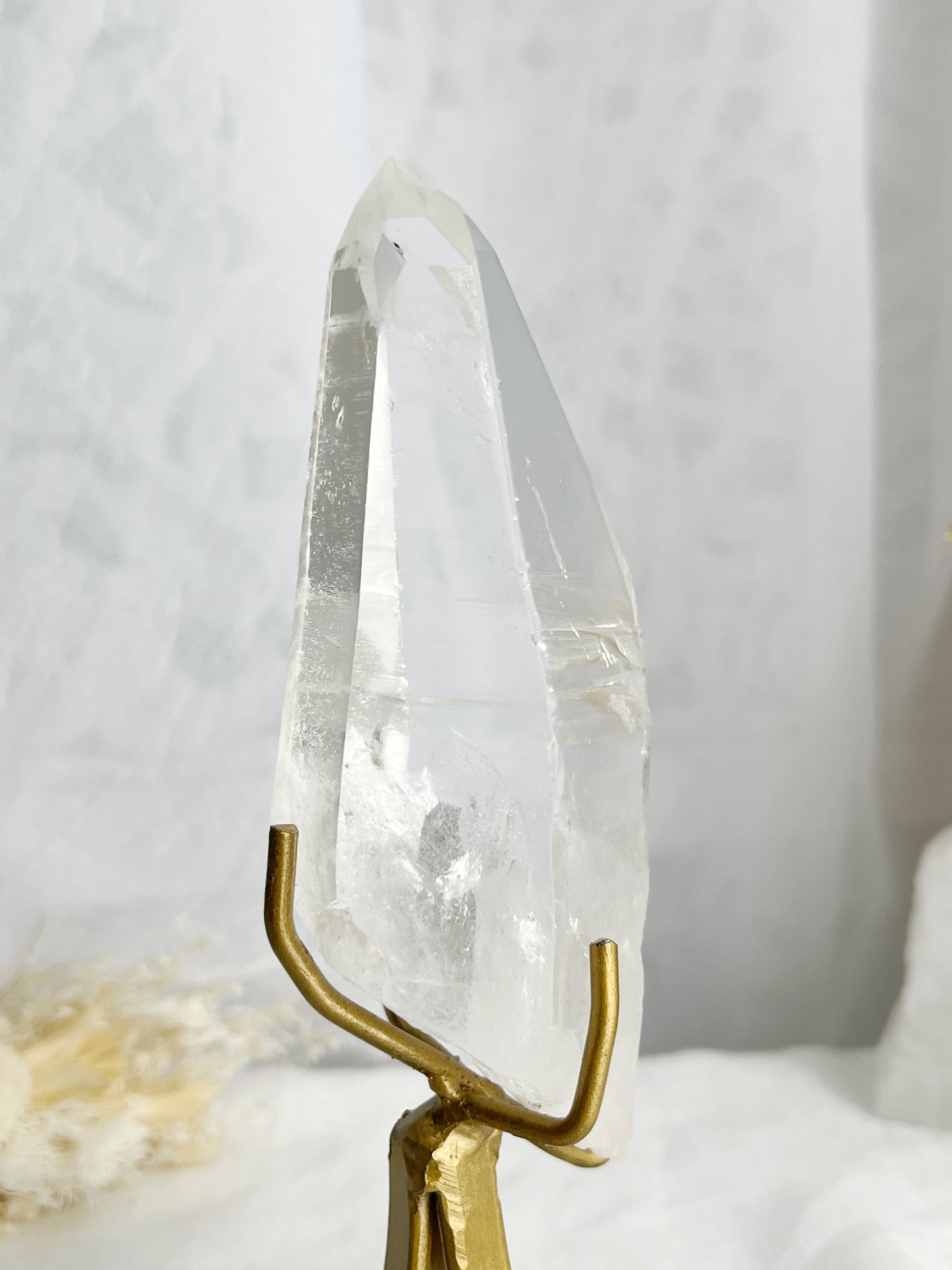 LEMURIAN QUARTZ POINT ON STAND || 30678