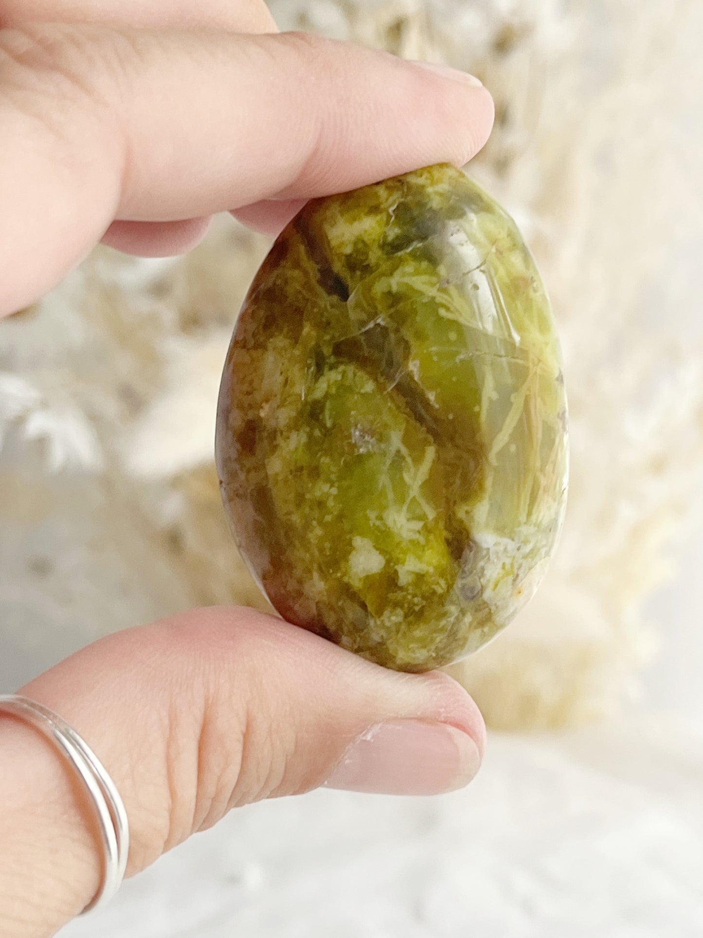 GREEN OPAL PALMSTONE || 31502