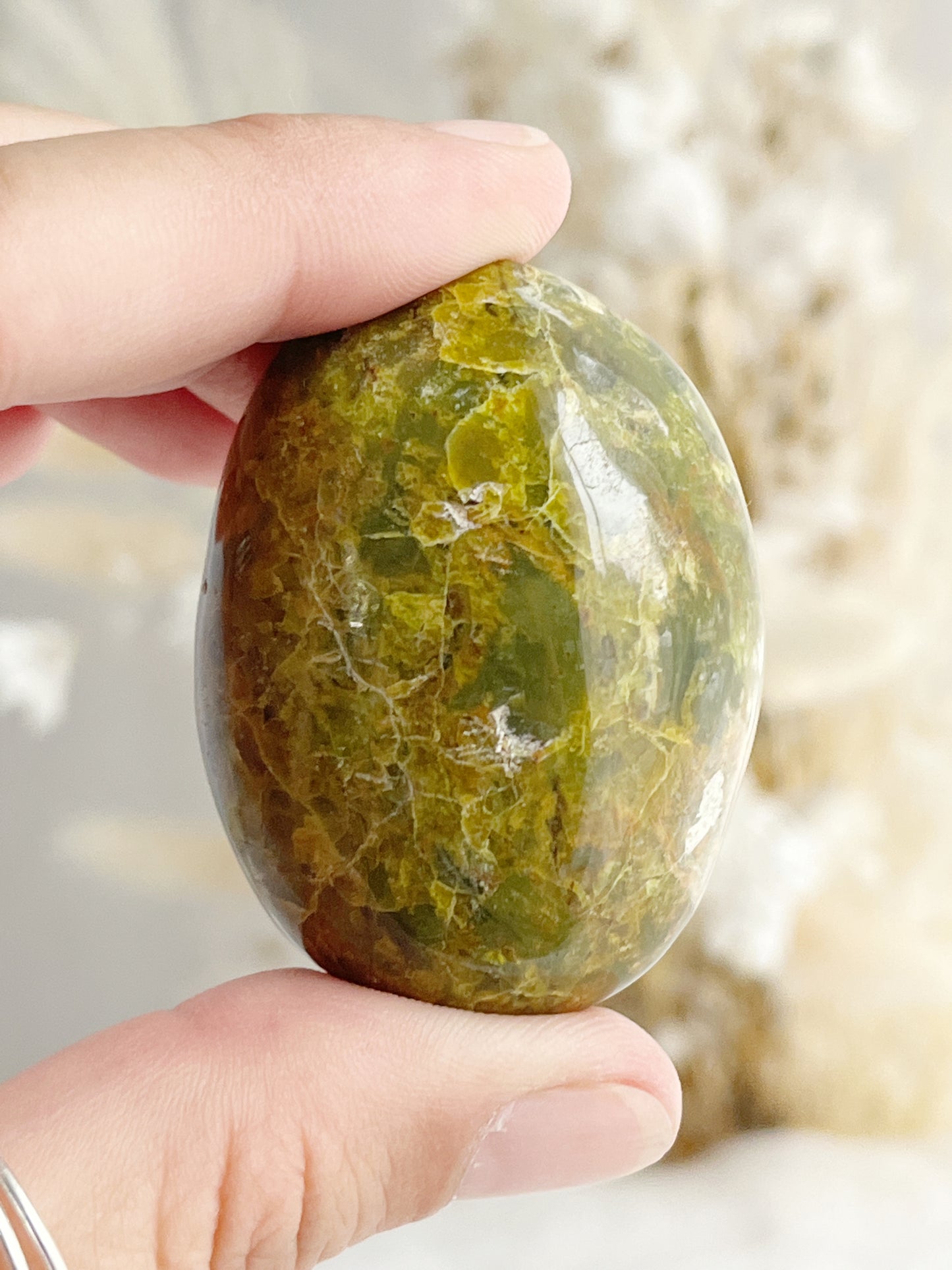 GREEN OPAL PALMSTONE || 31498