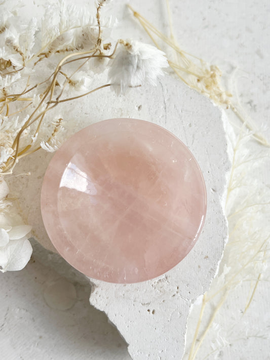 ROSE QUARTZ CRYSTAL BOWL MINI TRINKET DISH TRAY SPHERE HOLDER STAND AUSTRALIA SELF LOVE LOVE COMPASSION STONED AND SAGED 