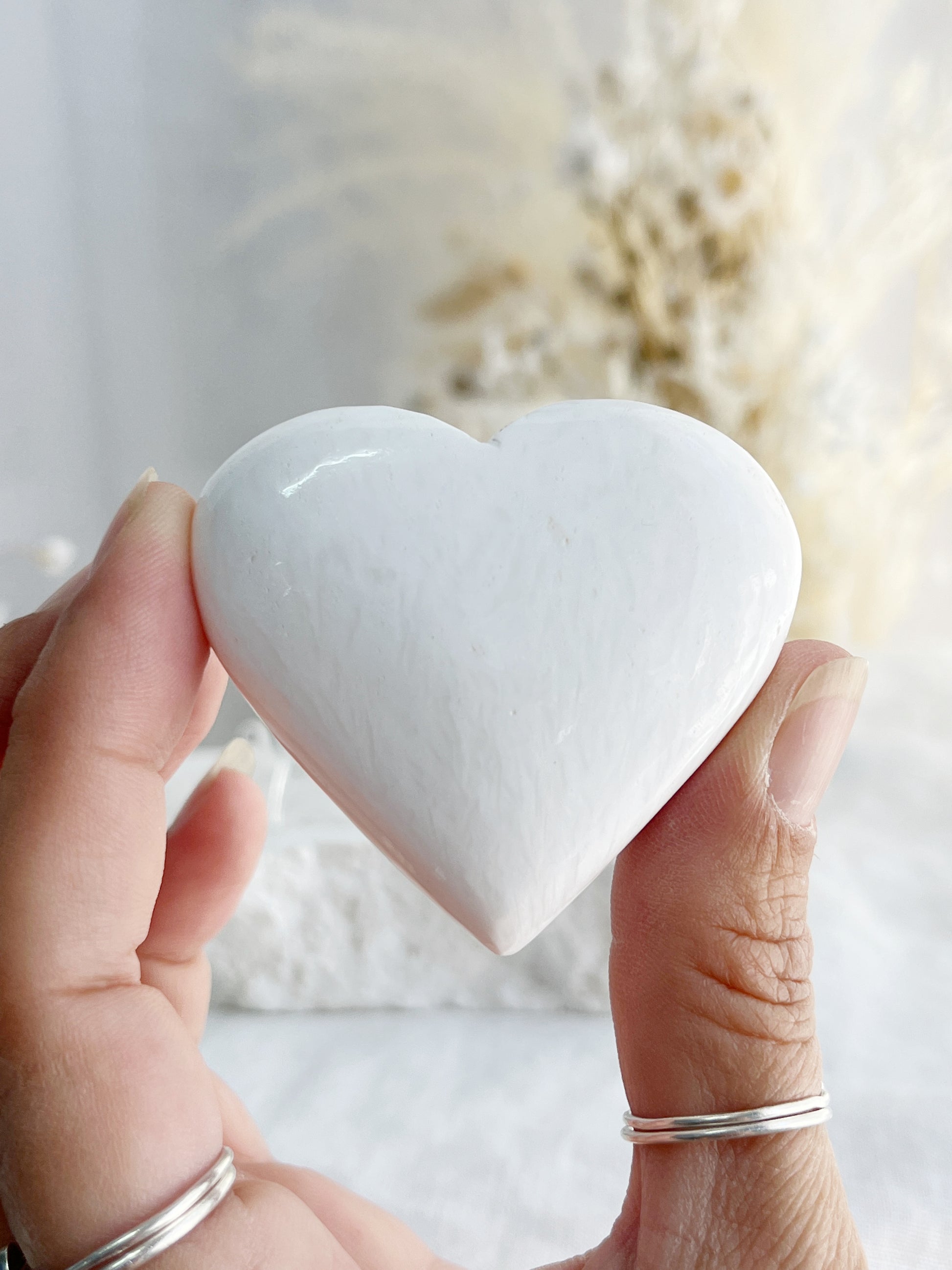 SCOLECITE HEART CARVING AUSTRALIA 