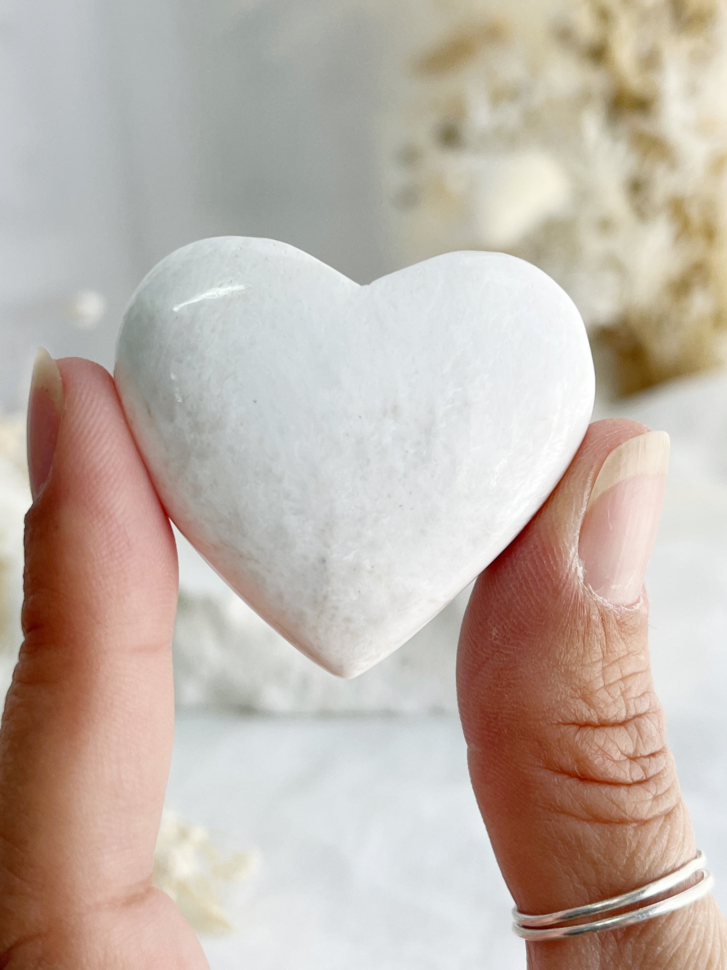 SCOLECITE HEART CARVING AUSTRALIA 