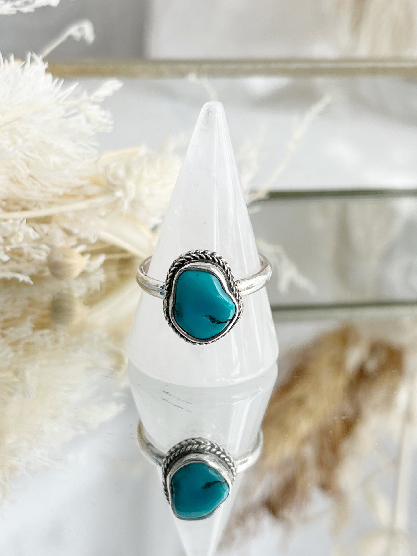 TURQUOISE FREEFORM RING SIZE 9 STERLING SILVER STONED AND SAGED AUSTRALIA