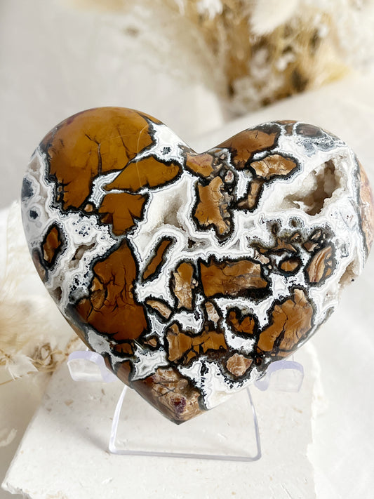 BROWN BRECCIATED JASPER HEART || 31544