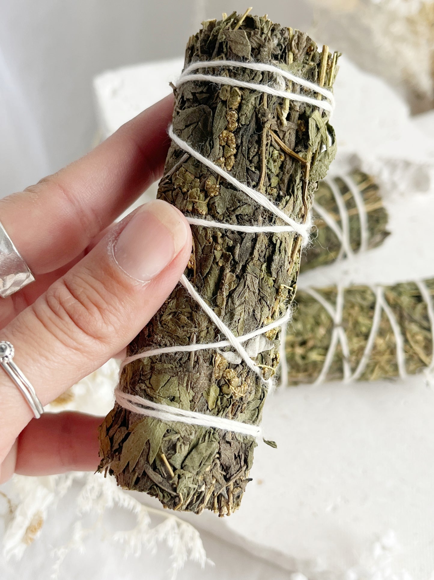 MUGWORT SMUDGE STICK