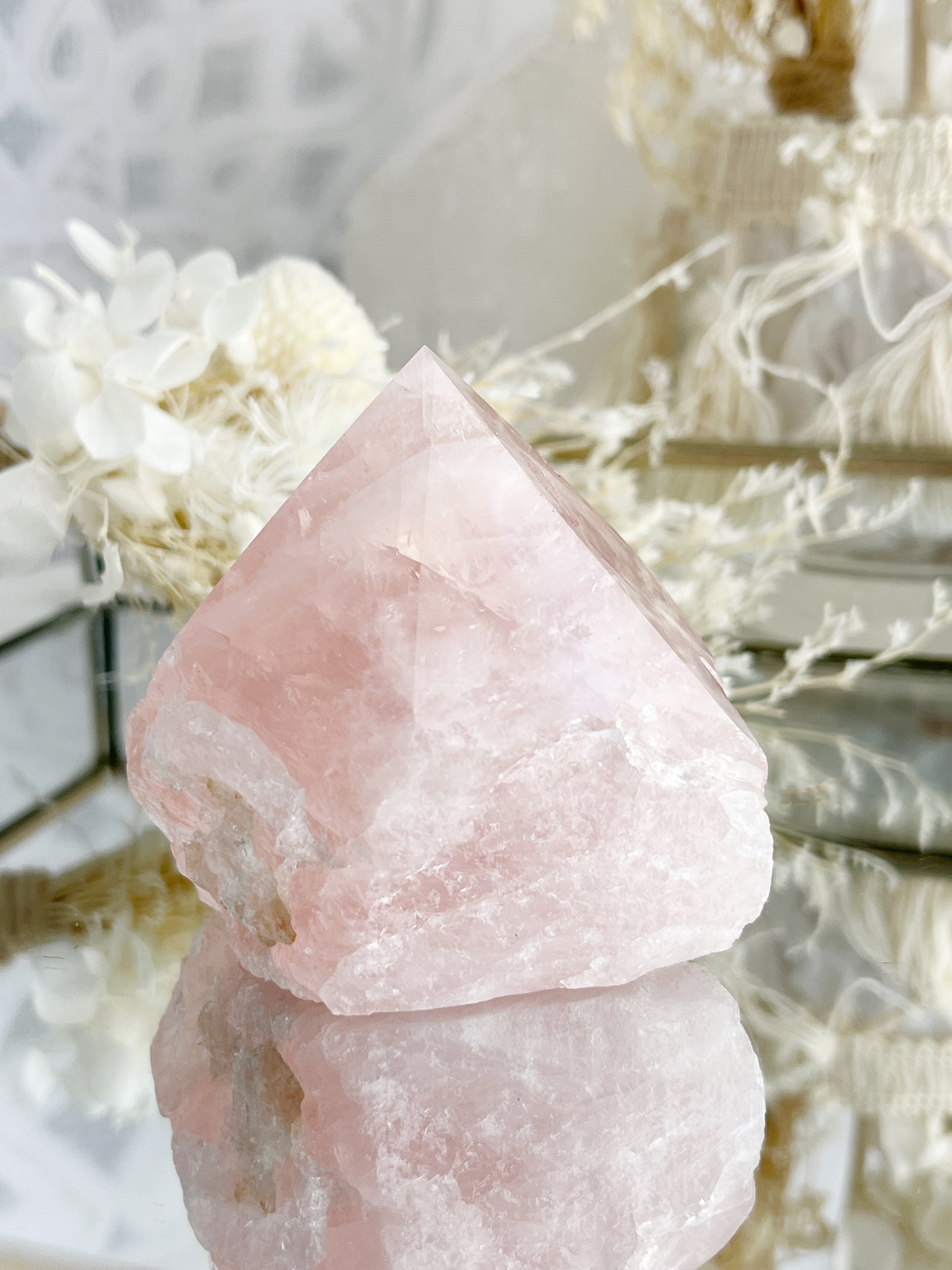 ROSE QUARTZ SEMI POLISHED POINT || 30037