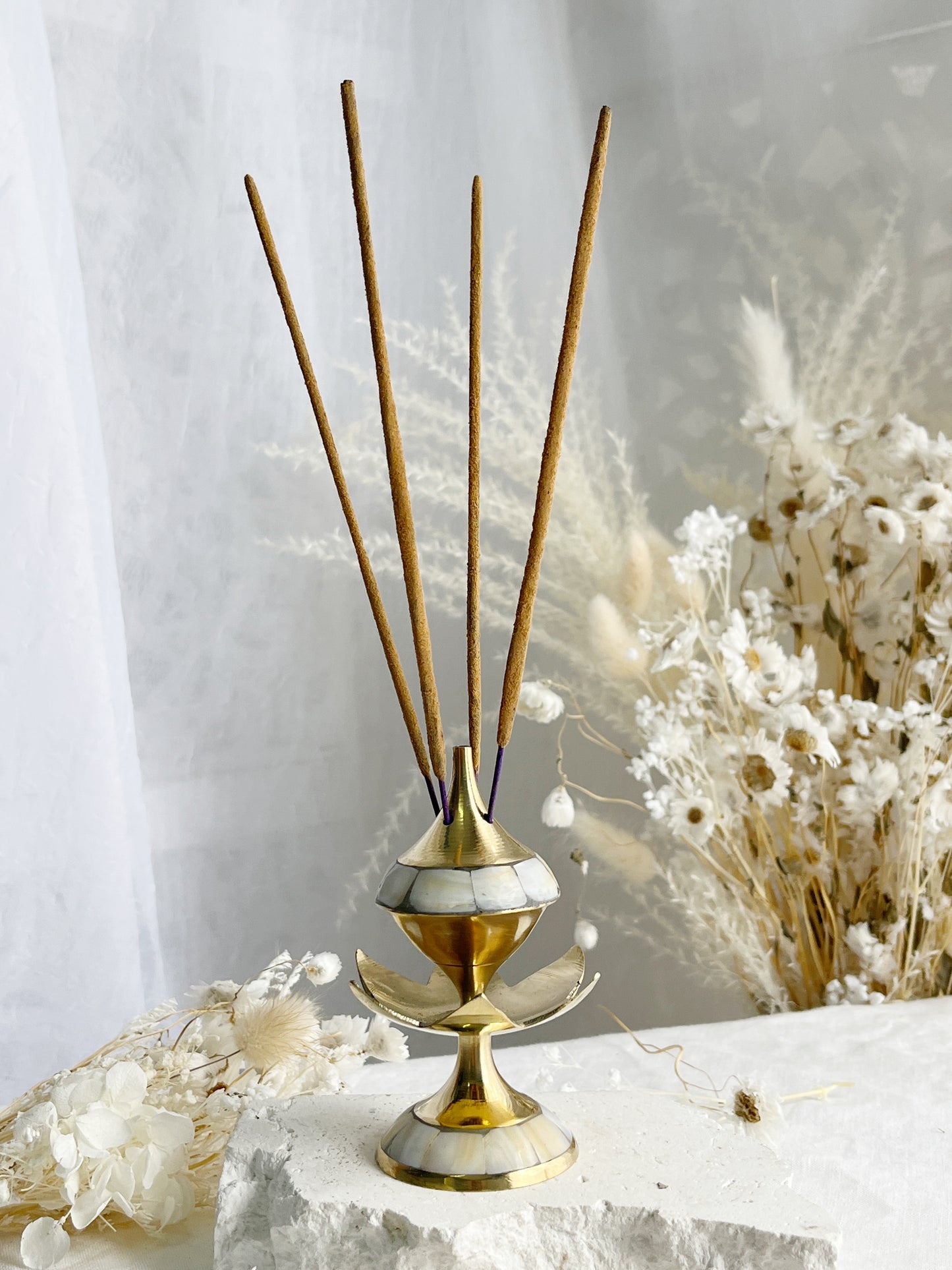 BRASS + MOTHER OF PEARL || INCENSE STICK BURNER 31331