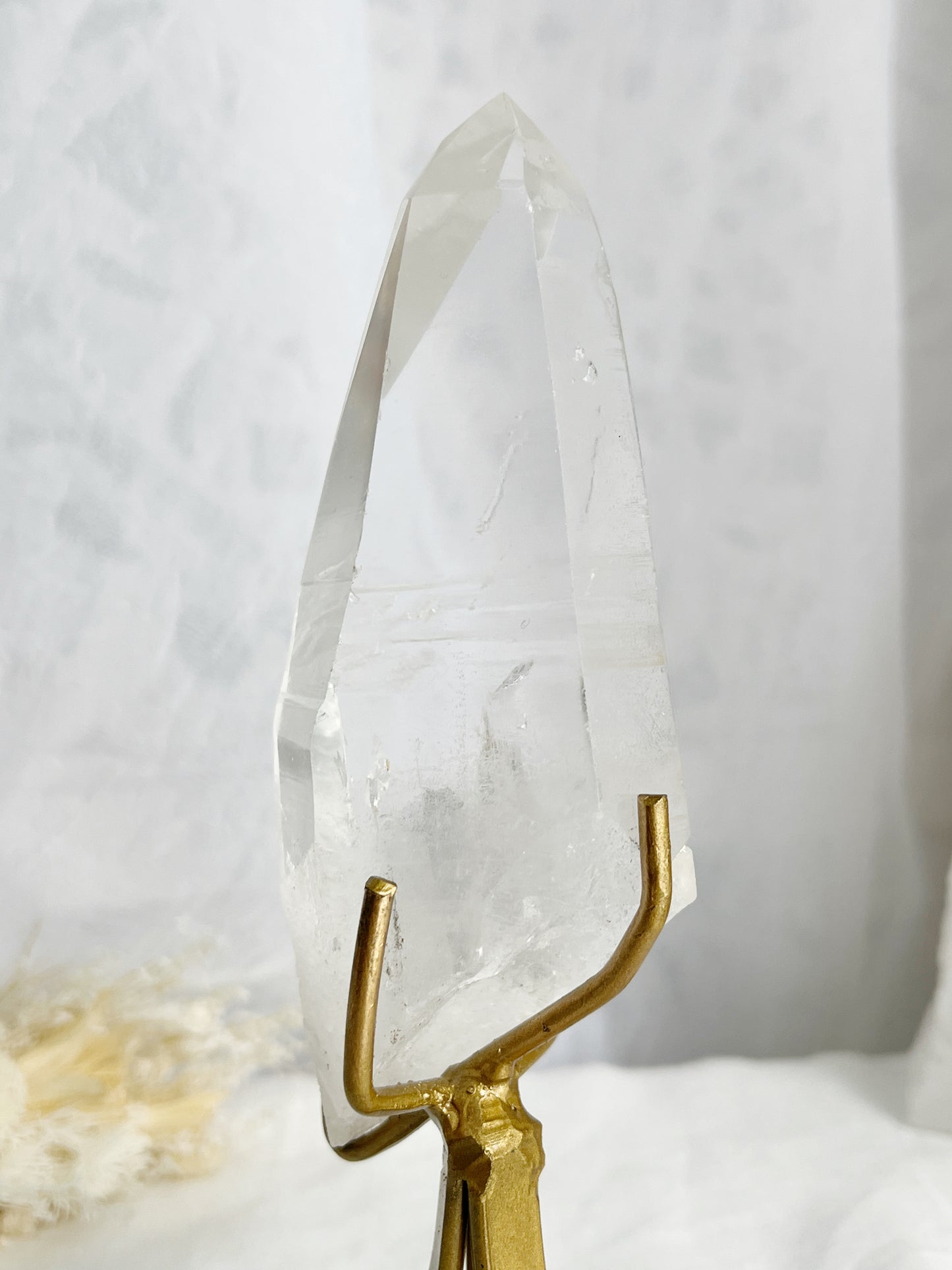 LEMURIAN QUARTZ POINT ON STAND || 30678