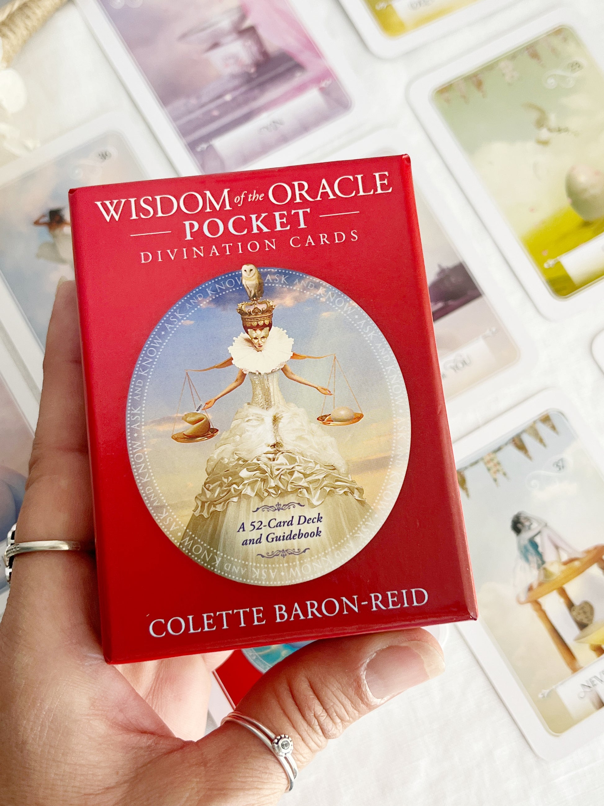 WISDOM OF THE ORACLE POCKET EDITION. COLETTE-BARON REID, STONED AND SAGED AUSTRALIA