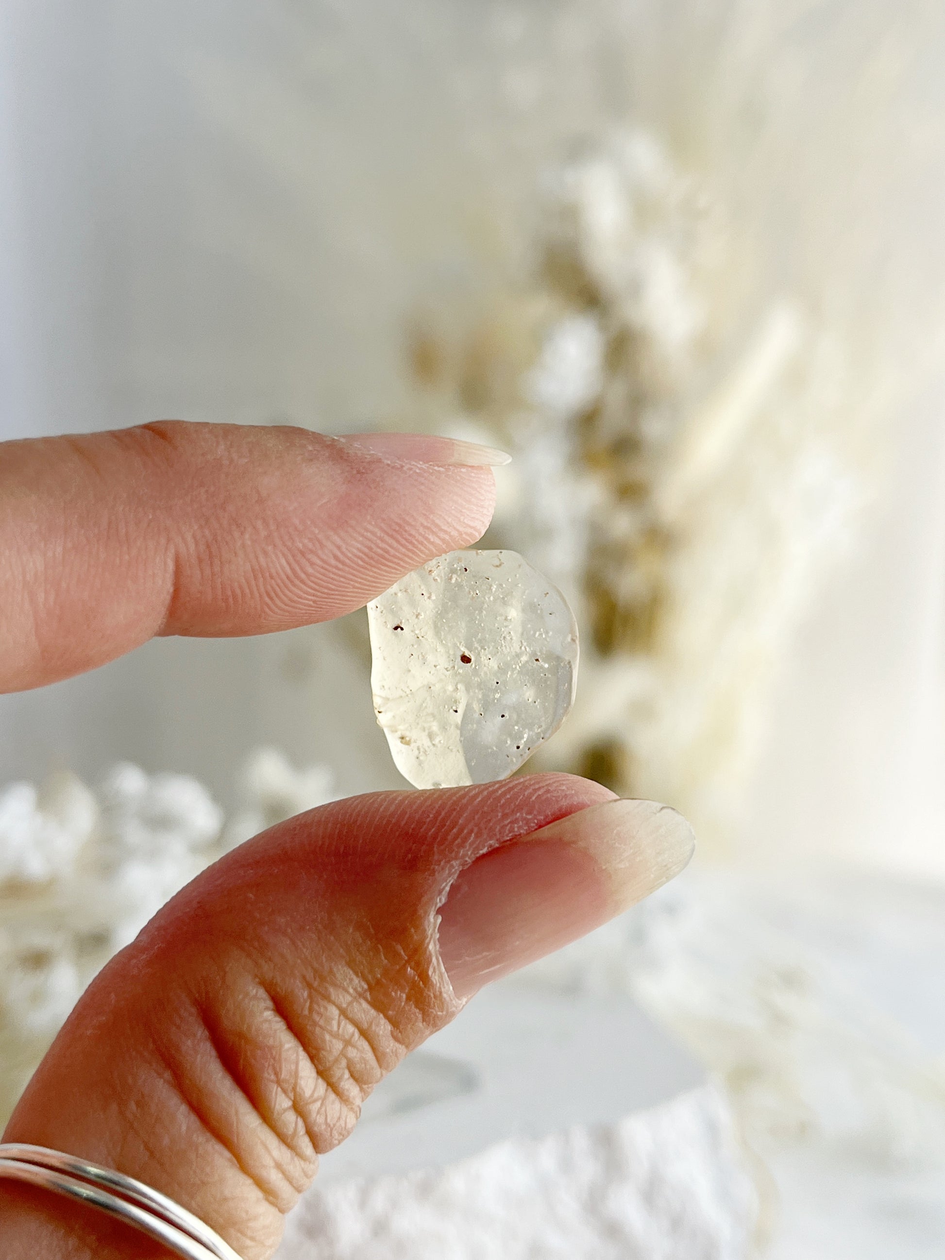 LIBYAN DESERT GLASS SPECIMEN. STONED AND SAGED AUSTRALIA.