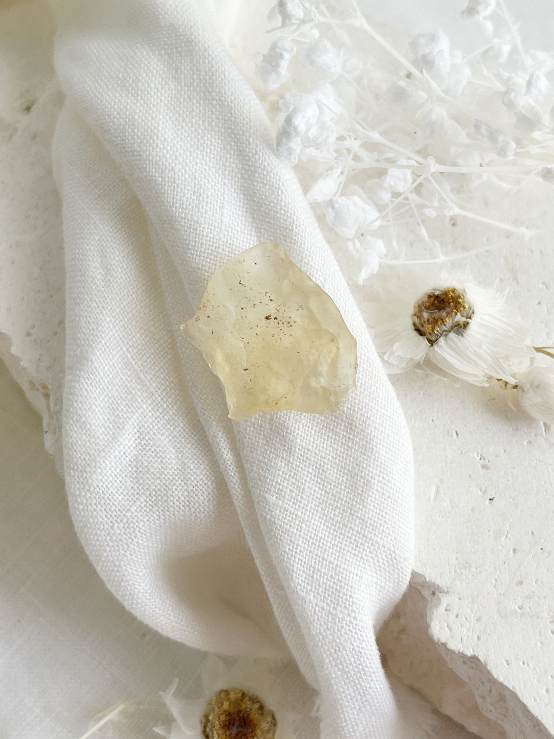 LIBYAN DESERT GLASS SPECIMEN. STONED AND SAGED AUSTRALIA.