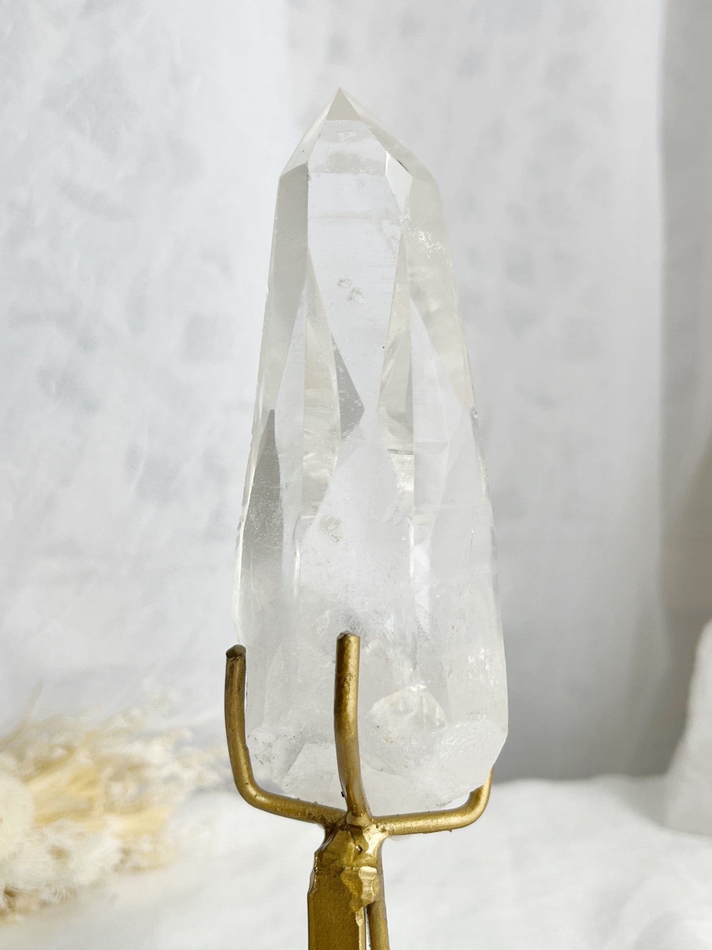 LEMURIAN QUARTZ POINT ON STAND || 30678