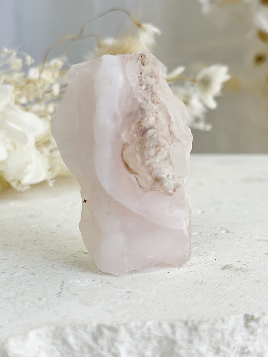 PINK CHALCEDONY SPECIMEN || 31466