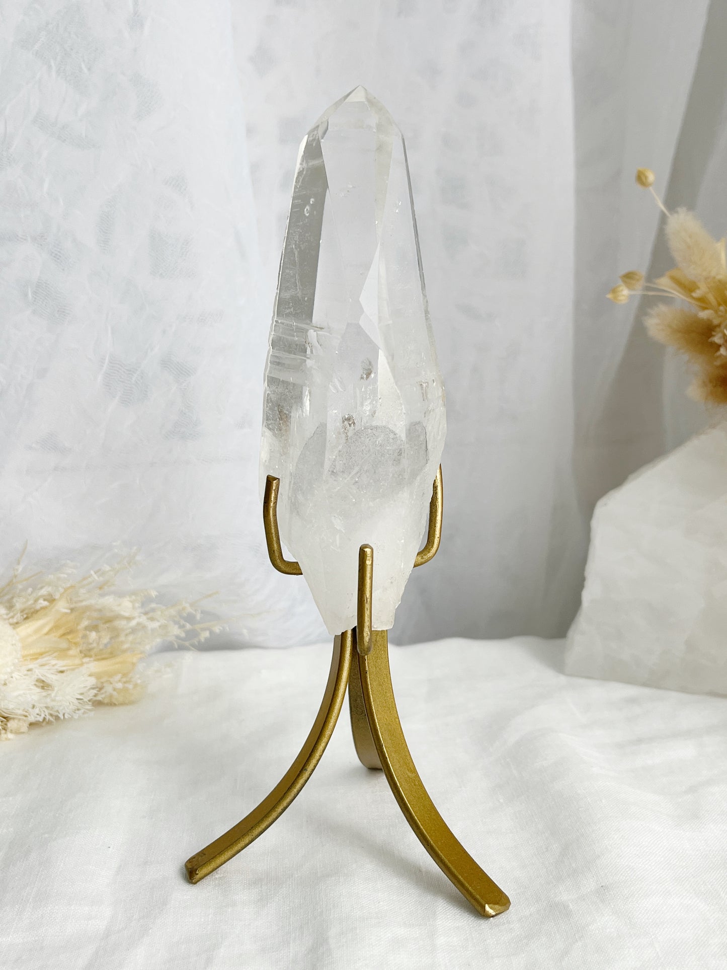 LEMURIAN QUARTZ POINT ON STAND || 30678