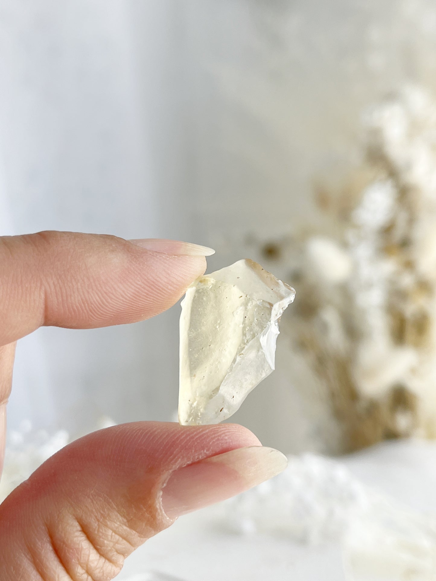 LIBYAN DESERT GLASS SPECIMEN. STONED AND SAGED AUSTRALIA.