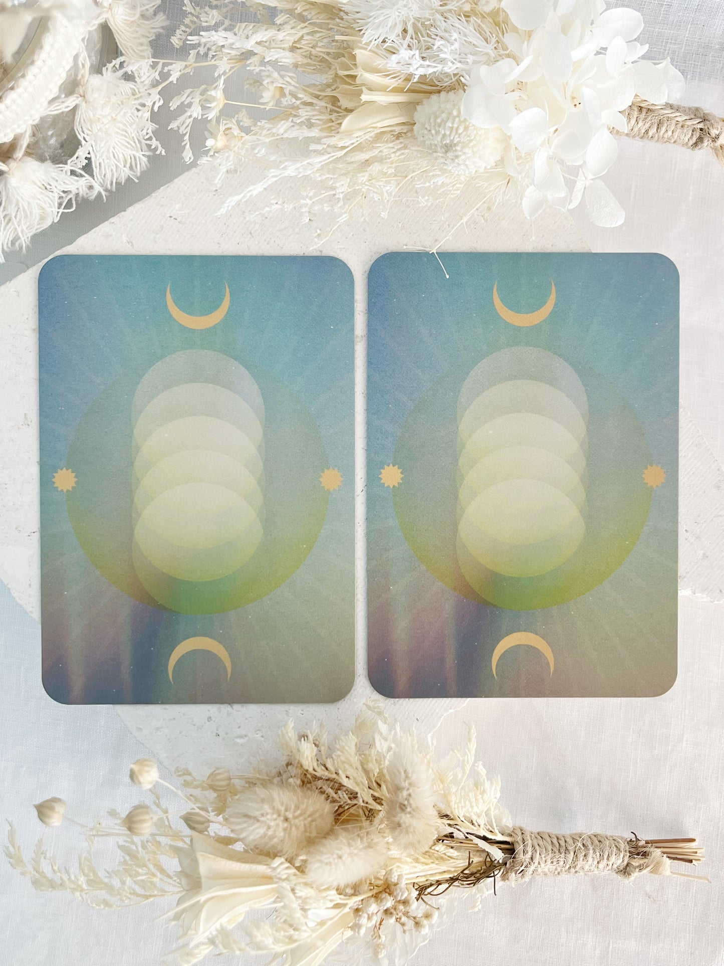 MOONOLOGY MESSAGES | ORACLE DECK