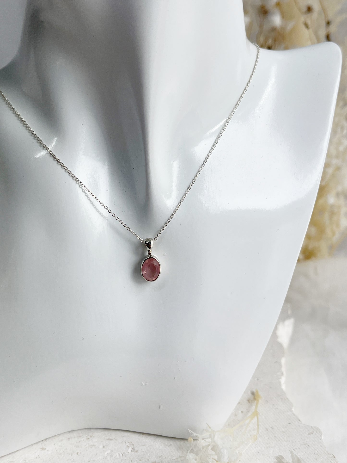 ROSE QUARTZ NECKLACE || 31698