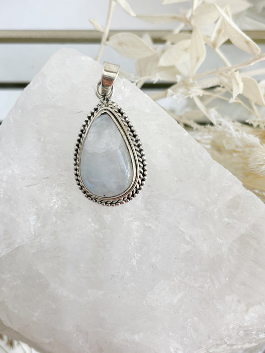 MOONSTONE PENDANT STERLING SILVER STONED AND SAGED AUSTRALIA