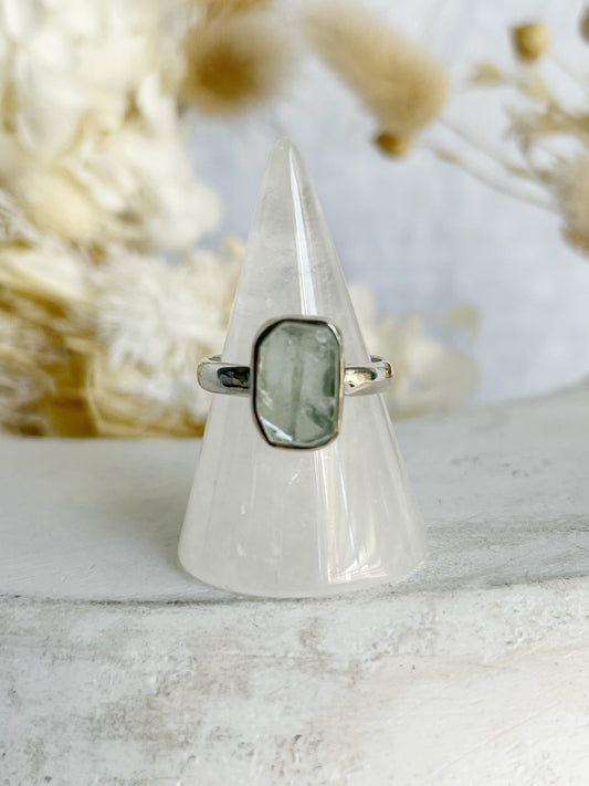 GREEN FLUORITE RING STONED AND SAGED AUSTRALIA