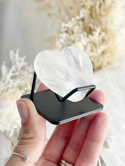 HEART STAND || METAL