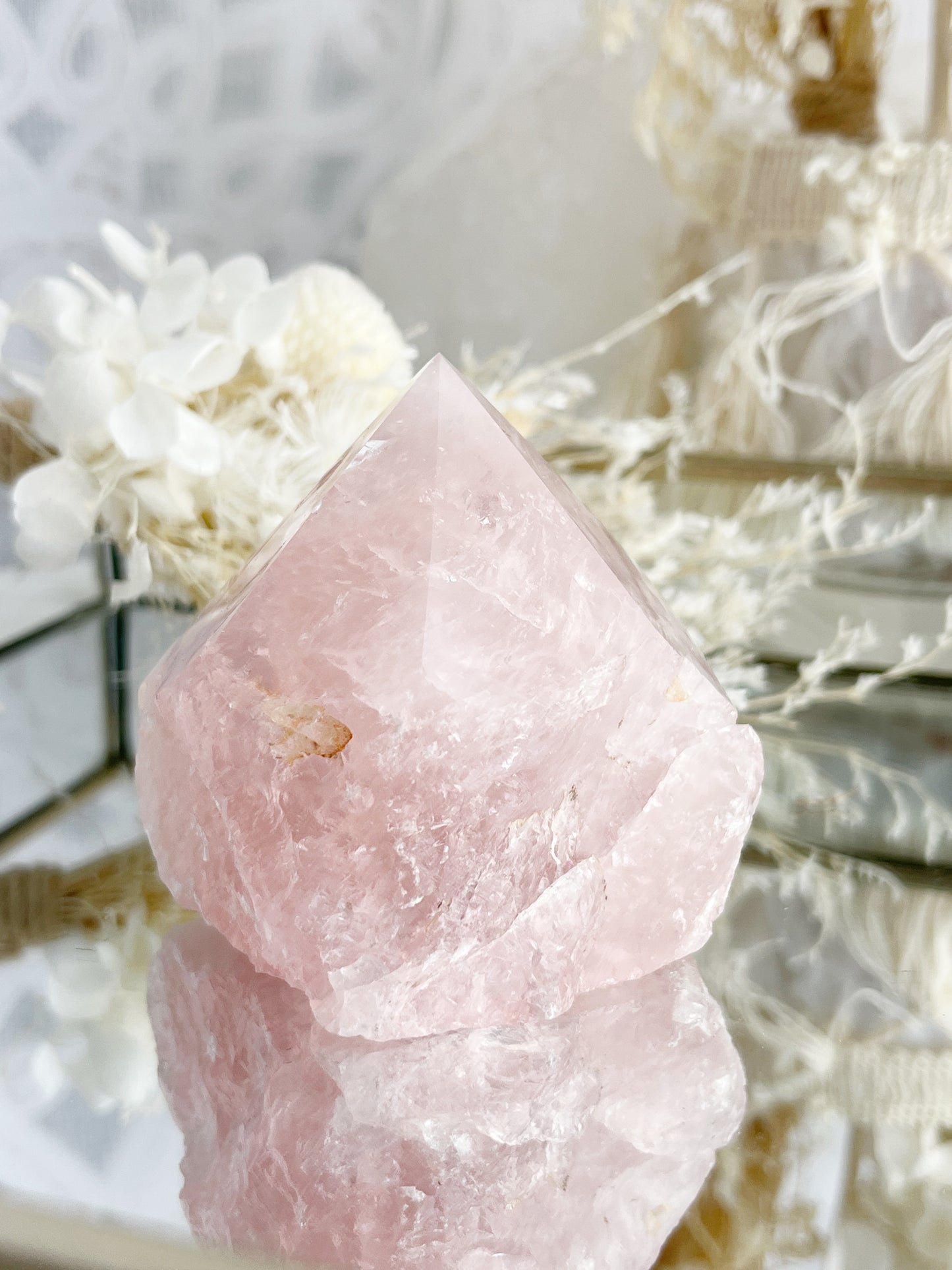 ROSE QUARTZ SEMI POLISHED POINT || 30037