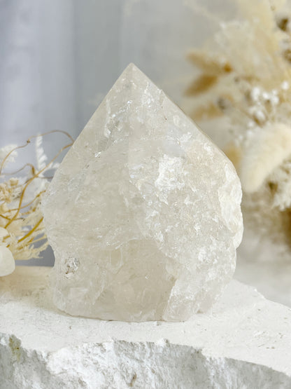 CLEAR QUARTZ TOP POLISHED ROUGH POINT || 31024