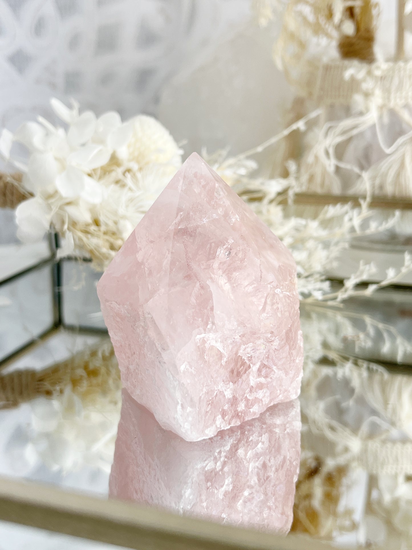 ROSE QUARTZ SEMI POLISHED POINT || 30037