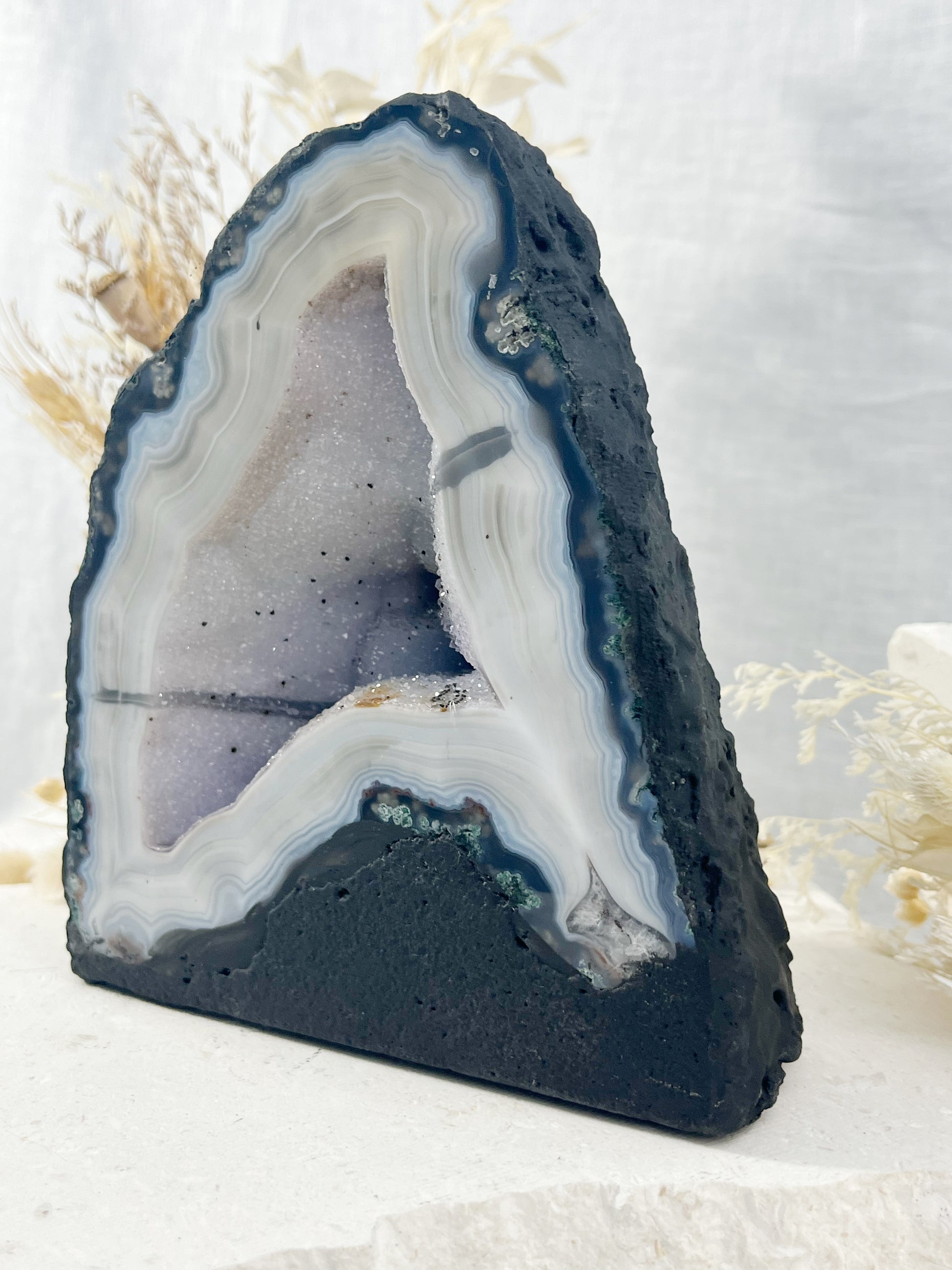 AGATE CAVE | STONED AND SAGED CRYSTAL SHOP AUSTRALIA