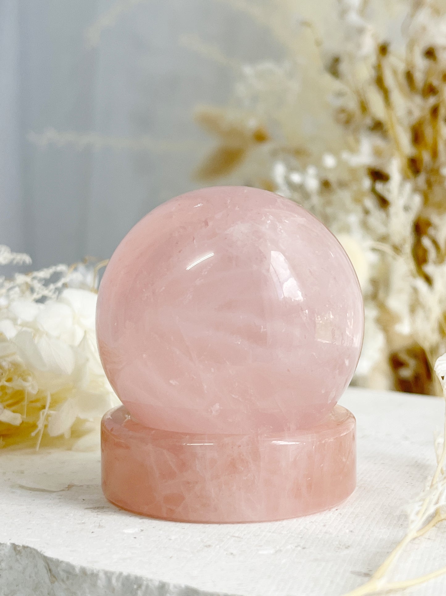 ROSE QUARTZ SPHERE || 31757