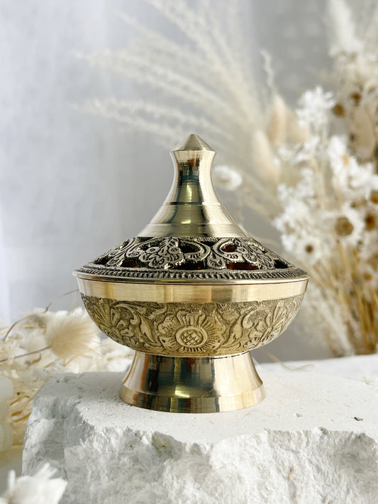 ETCHED FLOWERS BRASS BURNER || 31330