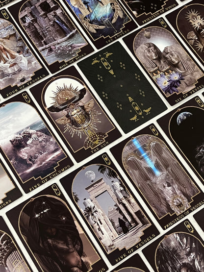 EMERALD PAPYRUS TAROT DECK || YANA SAINT LEVIE