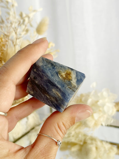 BLUE KYANITE FREEFORM | 101944