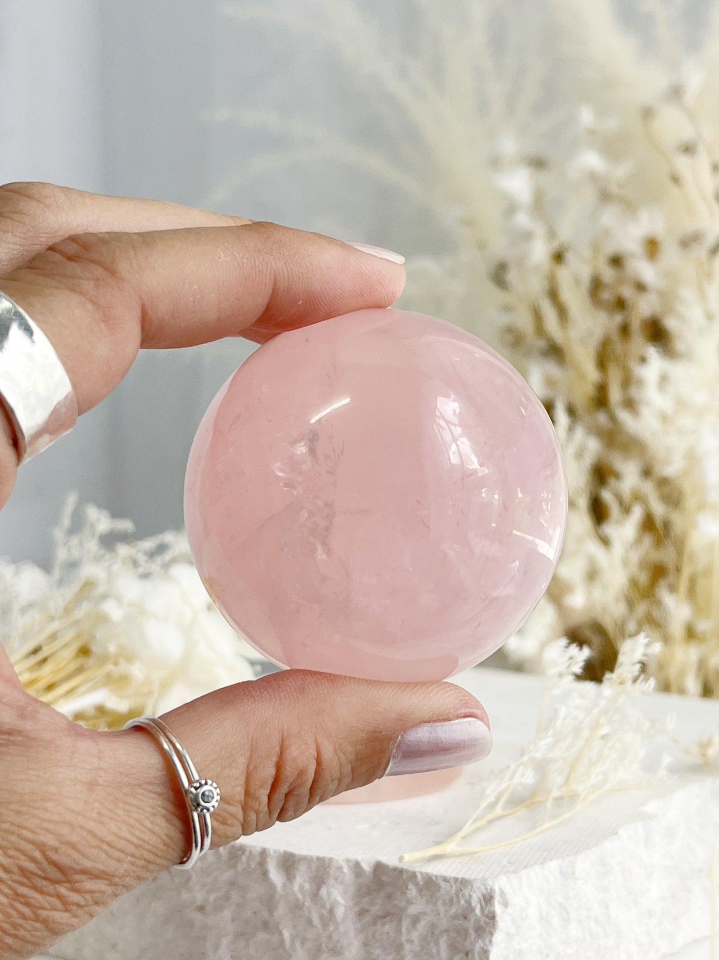 ROSE QUARTZ SPHERE || 31757