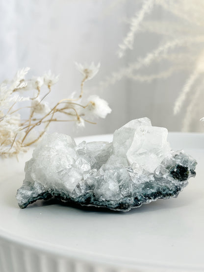 APOPHYLLITE + STILBITE CLUSTER || 32131