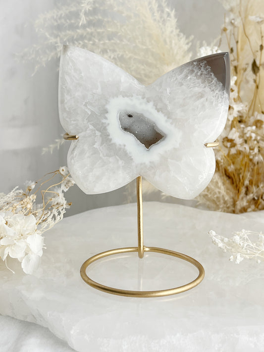 GREY AND WHITE DRUZE AGATE BUTTERFLY CARVING ON STAND AUSTRALIA