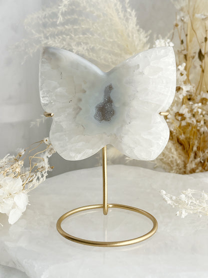 GREY AND WHITE DRUZE AGATE BUTTERFLY CARVING ON STAND AUSTRALIA