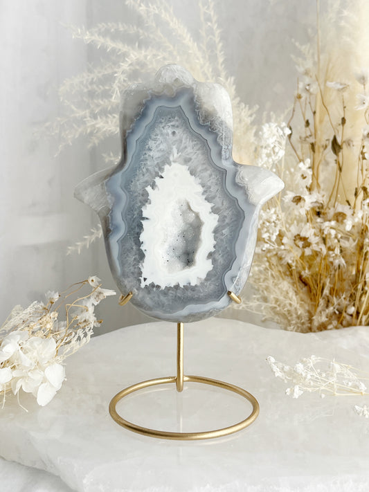 BLUE GREY AND WHITE DRUZE AGATE HAMSA HAND CARVING AUSTRALIA