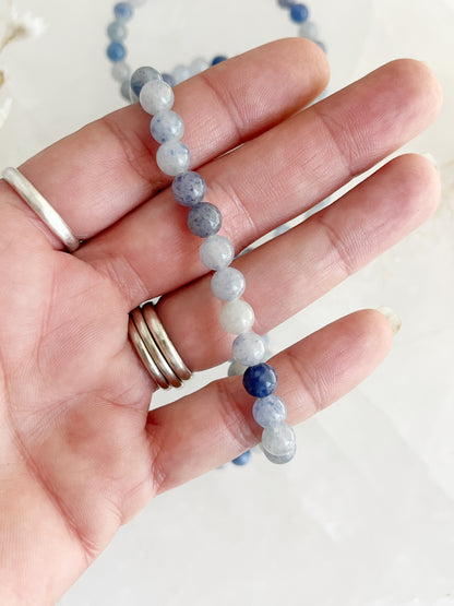 BLUE QUARTZ BEAD BRACELET || 6MM