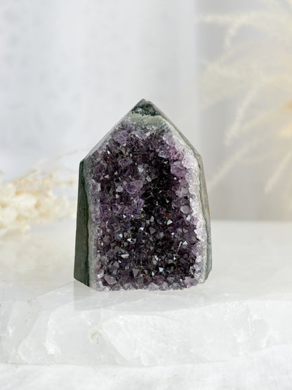 AMETHYST CLUSTER TOWER || 33108