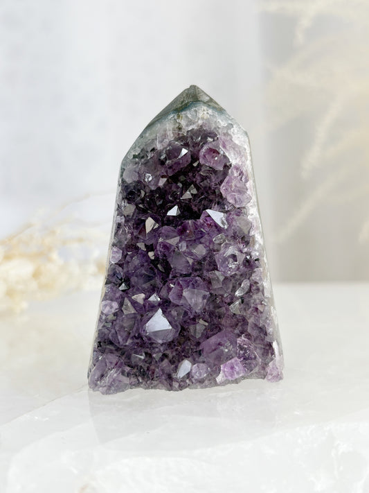 AMETHYST CLUSTER TOWER || 33109