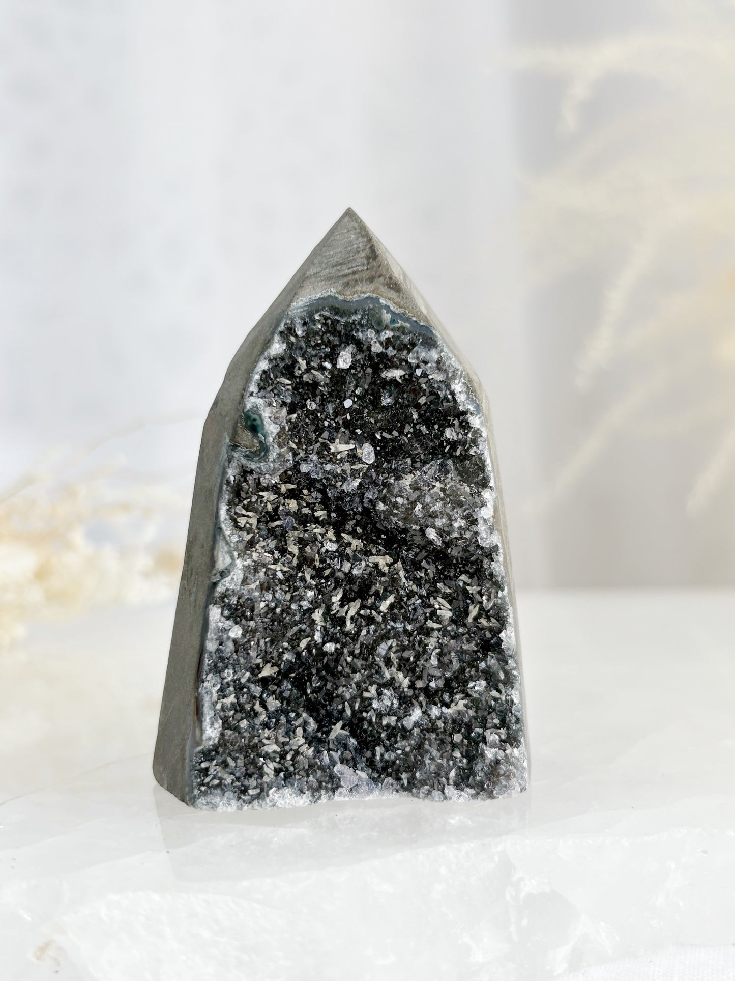 AMETHYST CLUSTER TOWER || 33110