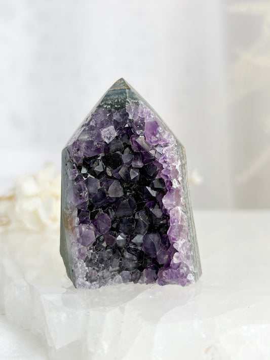 AMETHYST CLUSTER TOWER || 33111