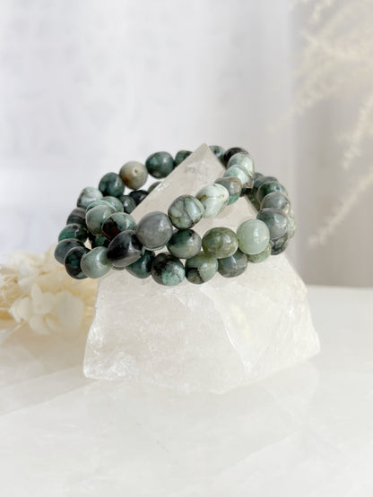 EMERALD PEBBLE BRACELET || INTUITIVELY CHOSEN