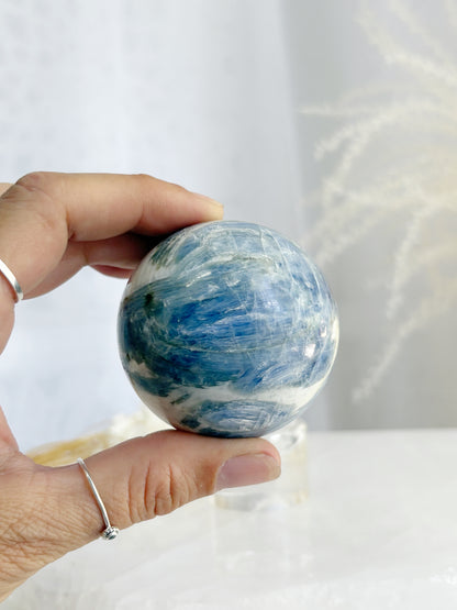 BLUE KYANITE SPHERE || BKS02