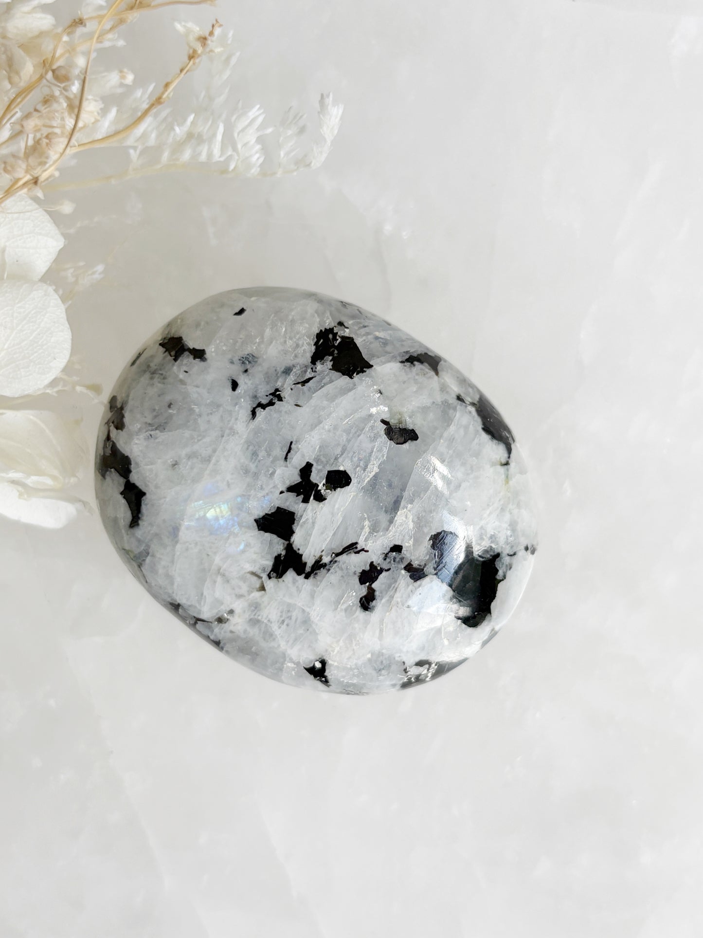 RAINBOW MOONSTONE PALM STONE || RMP05