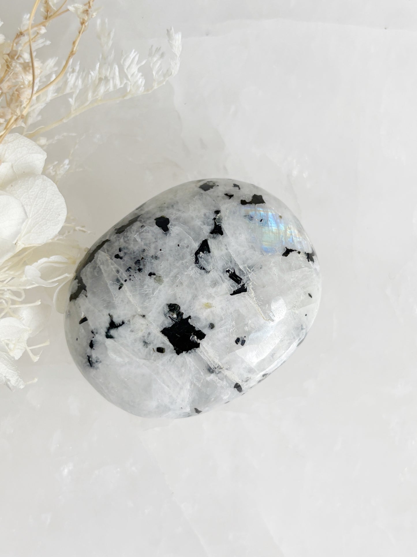 RAINBOW MOONSTONE PALM STONE || RMP05